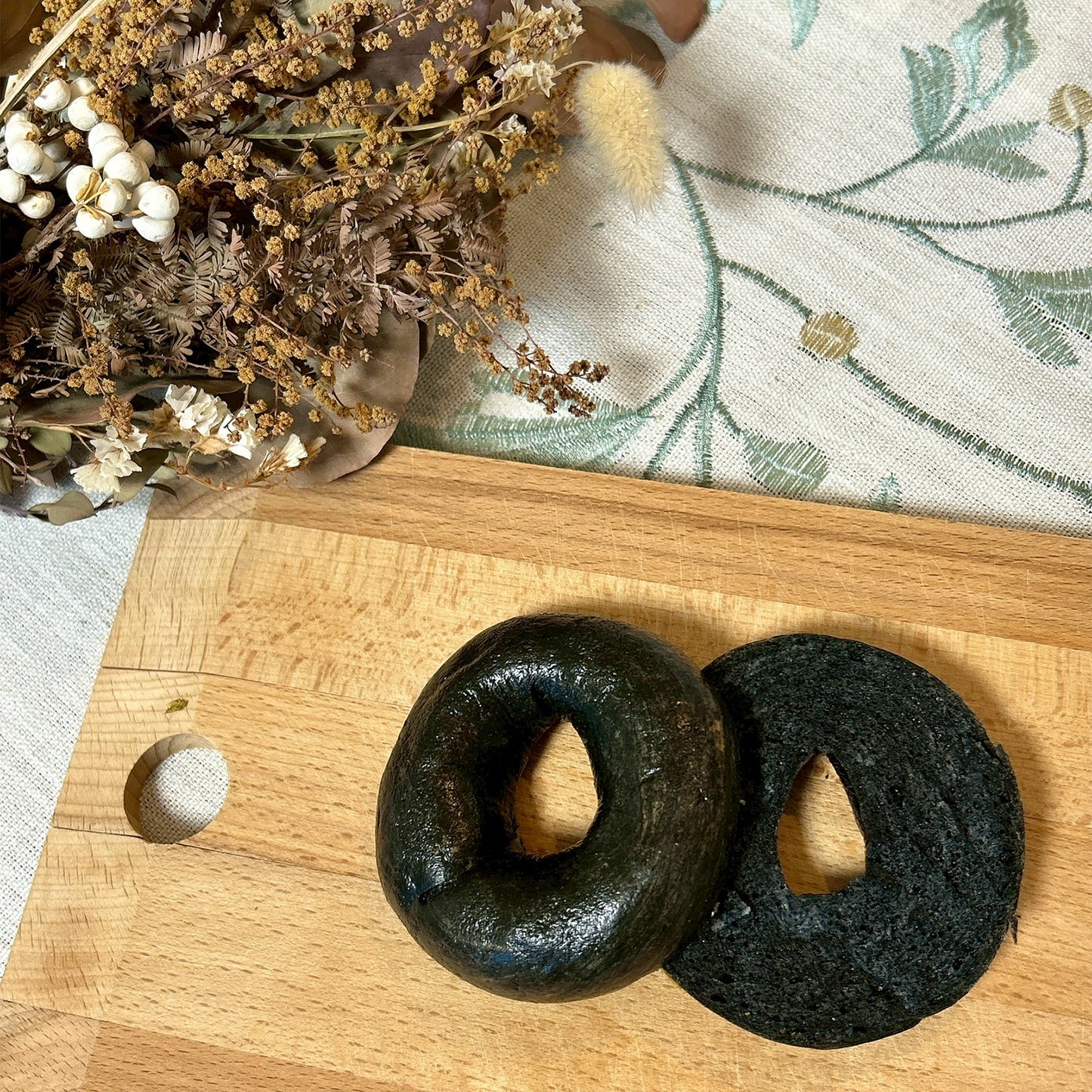 竹炭米粉ベーグル2個セット
