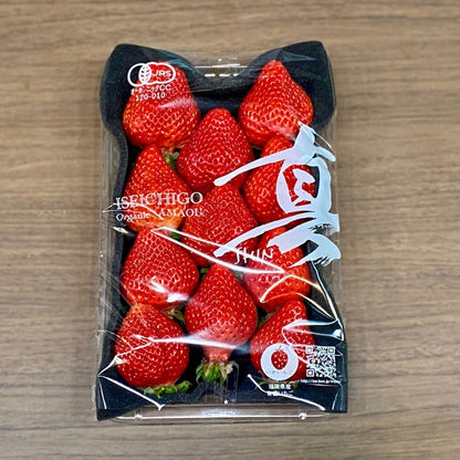 ISEICHIGO オーガニックあまおう 規格 軽いキズ奇形(B級)を含む 福岡県産有機あまおう