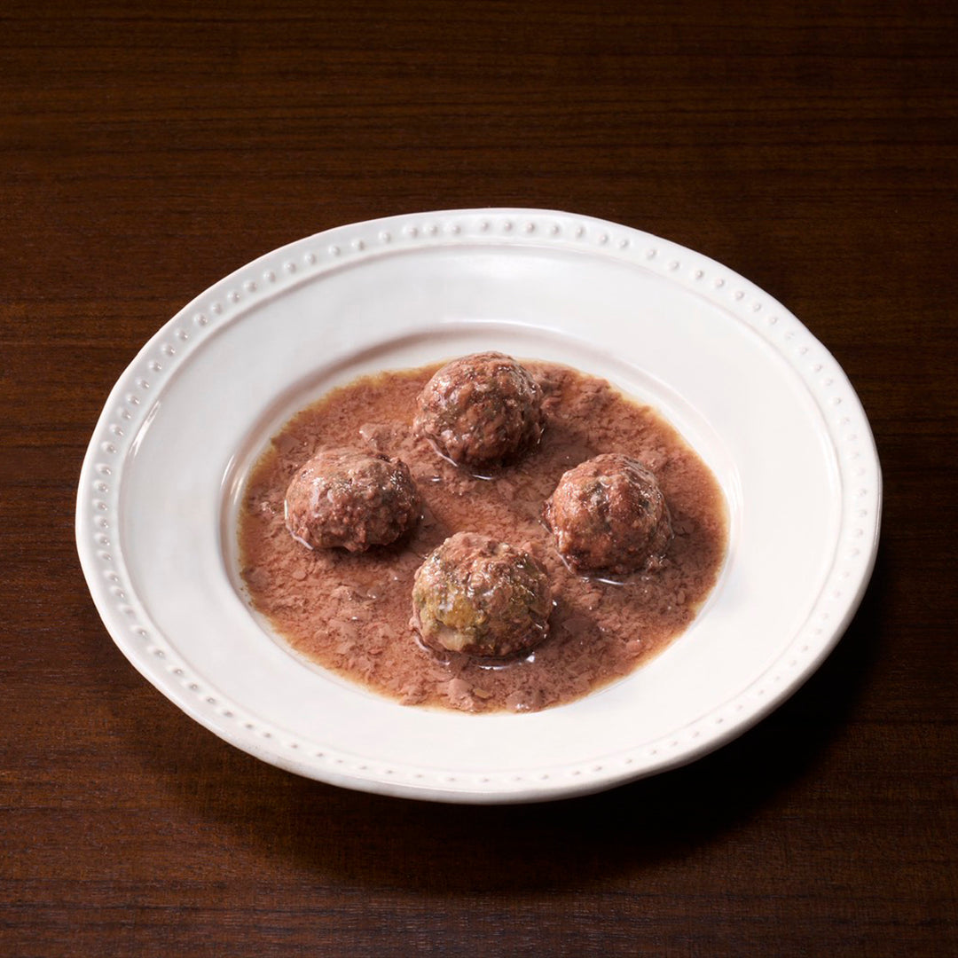 鹿ミートボールヴァンパイアソース