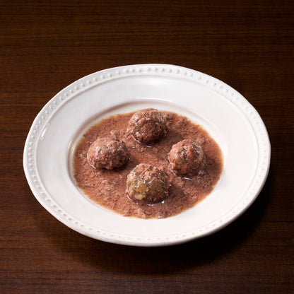 鹿ミートボールヴァンパイアソース