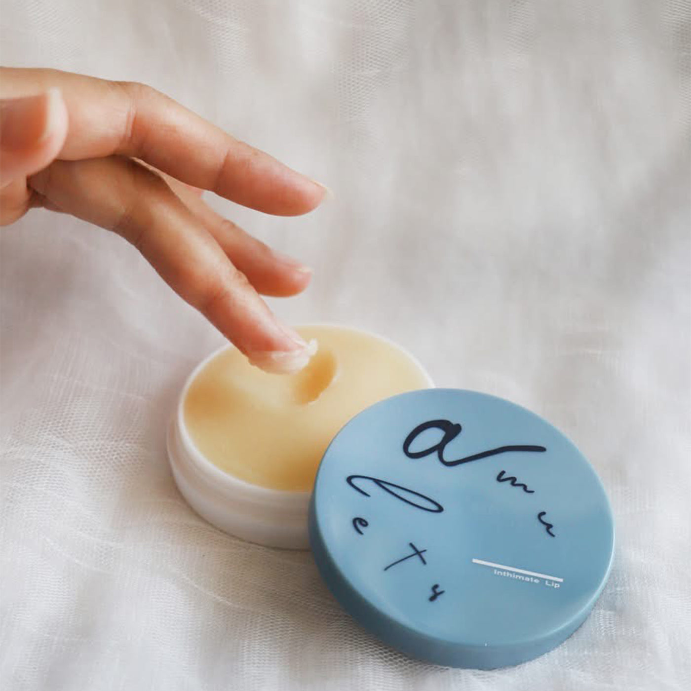 amulets inthimateLip エミュレーツ インティメイトリップ