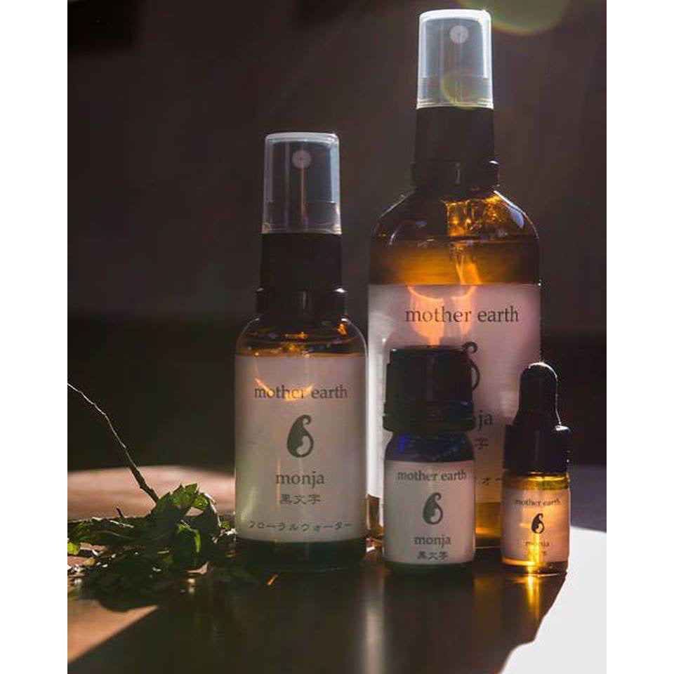 和精油　黒文字（クロモジ）フローラルウォーター